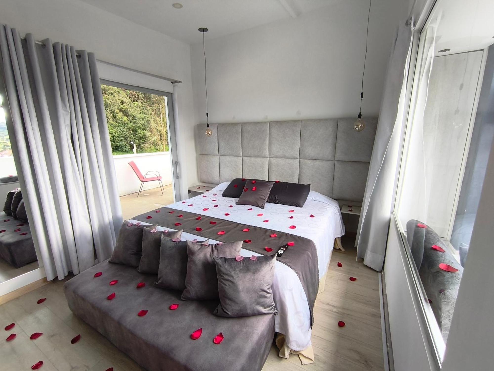 Penthouse Mirador Samsara Bed & Breakfast La Calera Ngoại thất bức ảnh